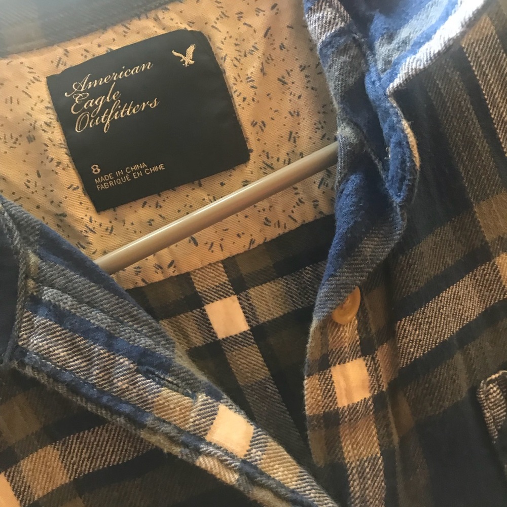 American eagle 🦅 button down plaid shirt